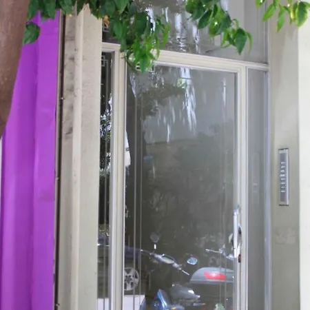 Central, Bright And Comfortable With Balcony Appartamento *