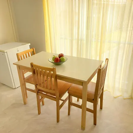 Appartamento Central, Bright And Comfortable With Balcony