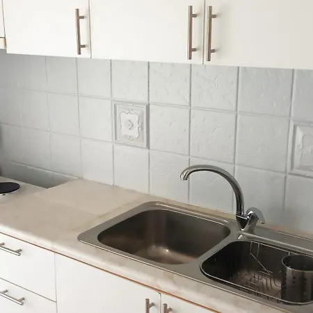 Appartamento Central, Bright And Comfortable With Balcony *