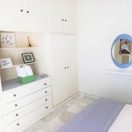 Appartamento Central, Bright And Comfortable With Balcony *
